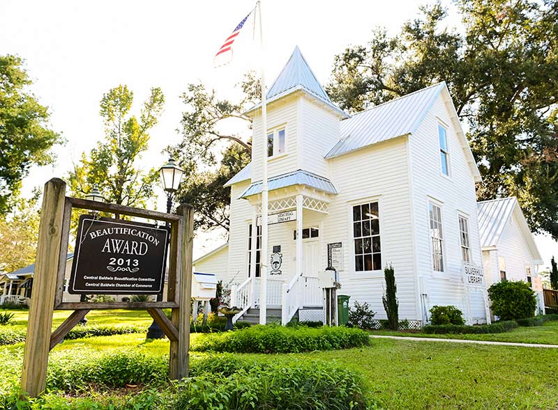 Oscar Johnson Public Library